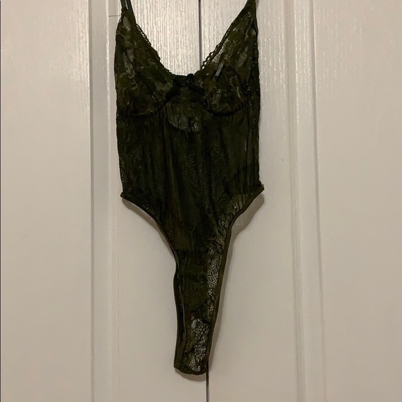 Beautiful army green lace body suit - Picture 2 of 3